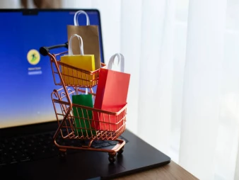 ليش لازم تضيف خيار إشعار عند انخفاض السعر لجذب العملاء المترددين